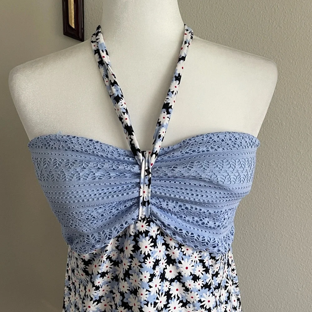 Floral Halter Top with Blue Lace Size L - Picture 2 of 6